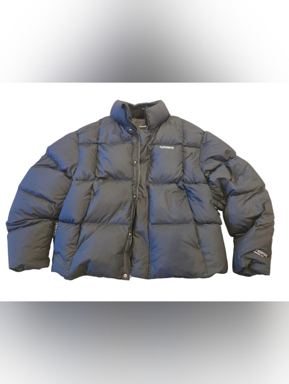 Covernat Authentic black puffer jacket with quilted design #puffer #streetwear